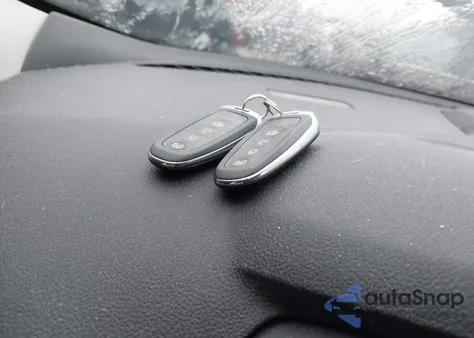 2017 Ford Escape Titanium из США, поврежденный, VIN 1FMCU9JDXHUC46187